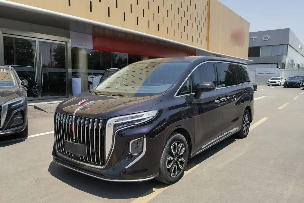 Hongqi HQ9 2023 Model 2.0T Zhilian Flag Enjoy Edition