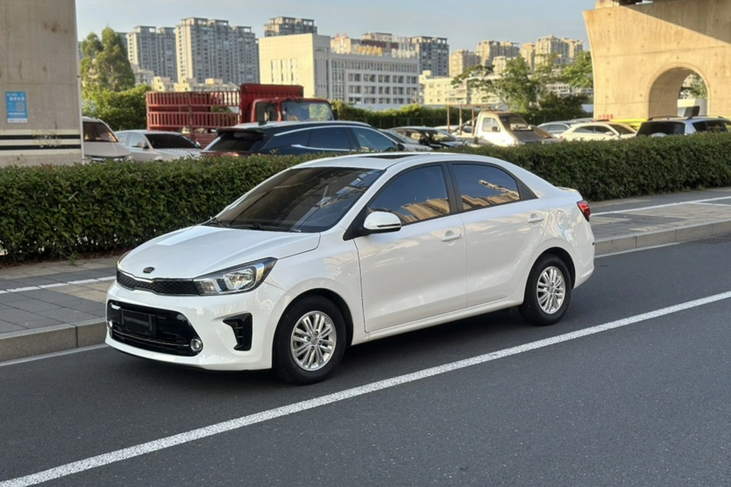 Kia Huanchi 2017 1.4L Automatic Smart Edition Value