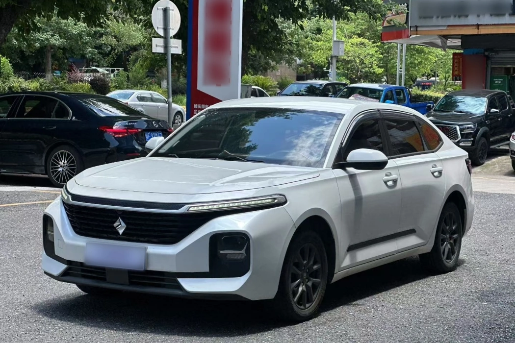 Baojun RC-5 2020 1.5L Manual Zhiyao Elite