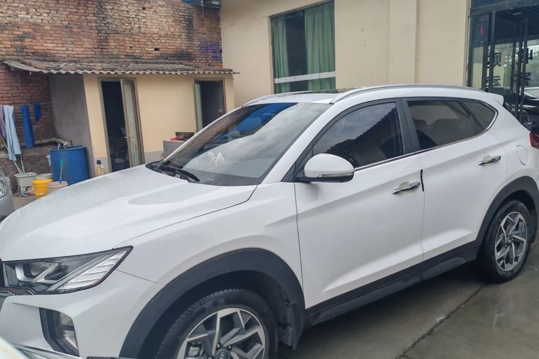 Hyundai Tucson 2020 280TGDi two-wheel drive GLS Zhilian version Country VI
