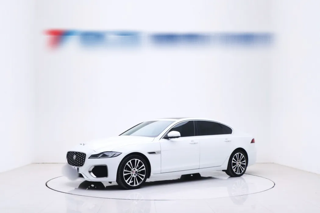 Jaguar XFL 2023 XFL 2.0 T P250 two-wheel drive Exclusive Deluxe Edition