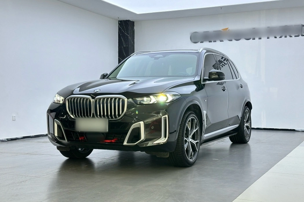 BMW X5 2023 xDrive 30Li Exclusive M Sports Suit