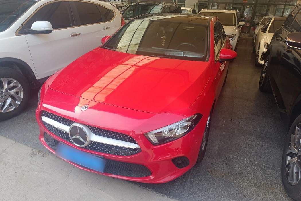 Mercedes-Benz A-Class (Import) 2019 A 200 Dynamic