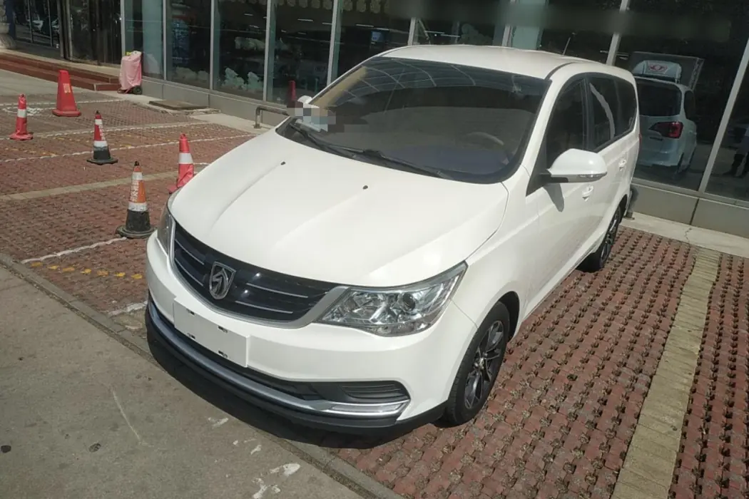 Baojun 730 2019 1.5L manual value-for-money 7-seater country VI