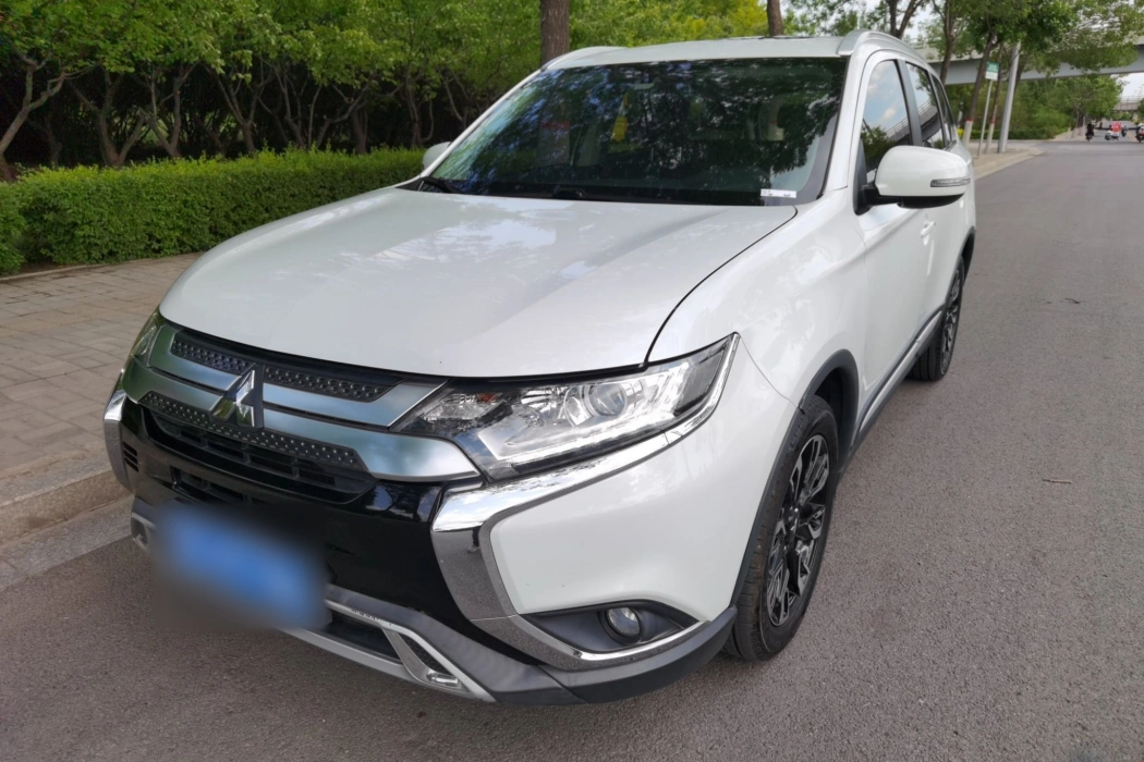 Mitsubishi Outlander 2019 2.0L two-wheel drive Enjoy Edition 5-seater Country VI