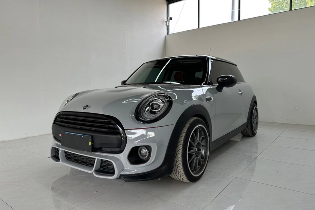 MINI 2019 model 1.5T ONE PLUS