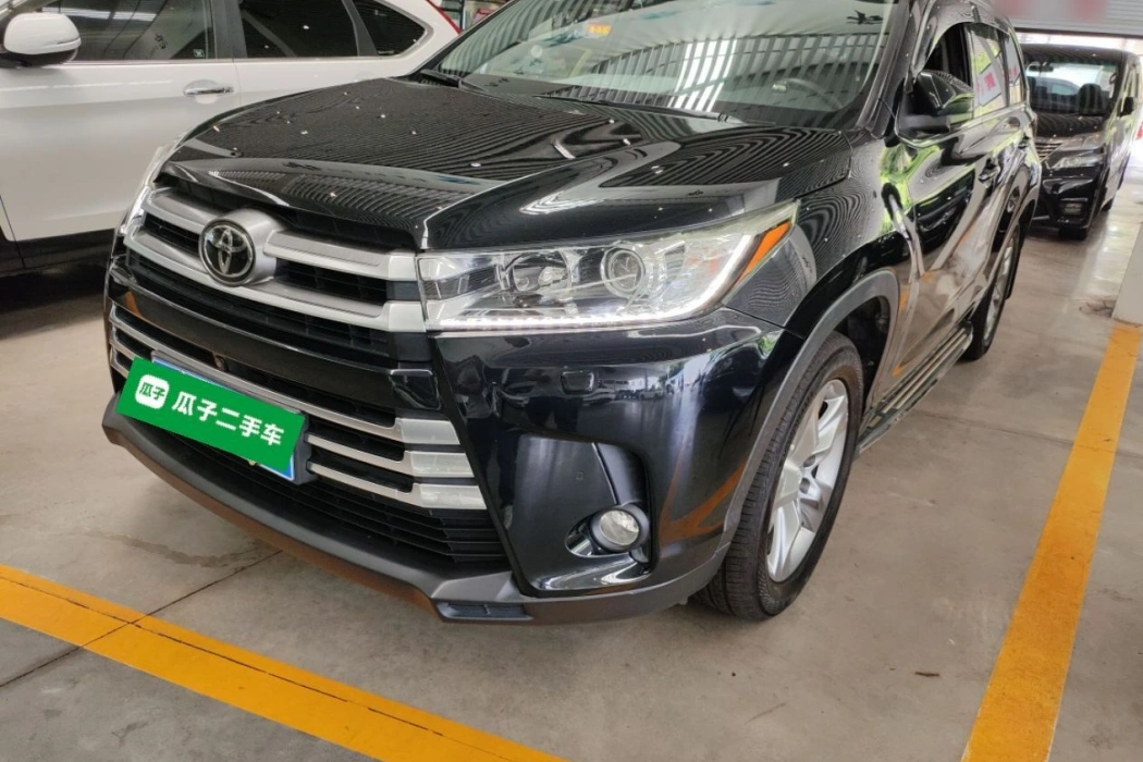 Toyota Highlander 2018 2.0T four-wheel drive Extreme Edition 7-seater Country VI