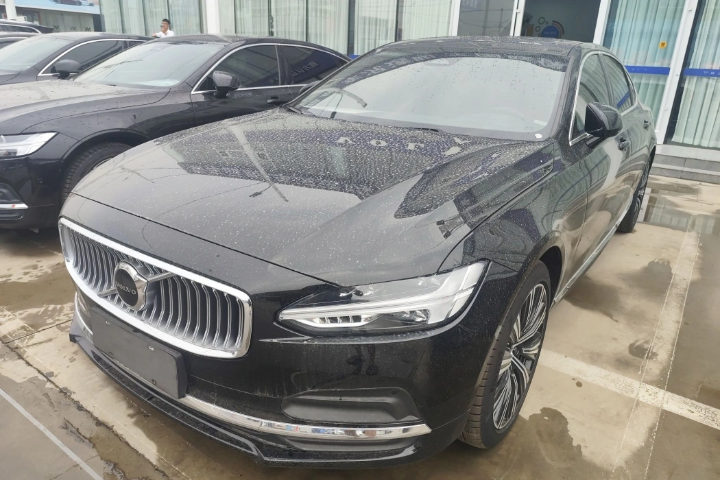 Volvo S90 2025 B5 Zhiyuan Deluxe Edition