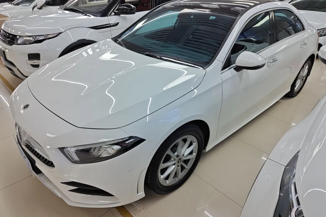 Mercedes-Benz A-class 2021 A 200 L sports sedan fashion type
