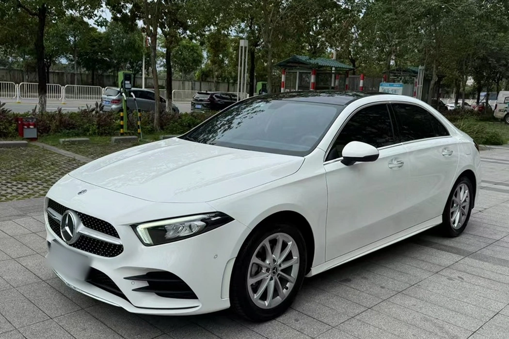 Mercedes-Benz A-class 2021 A 200 L sports sedan fashion type