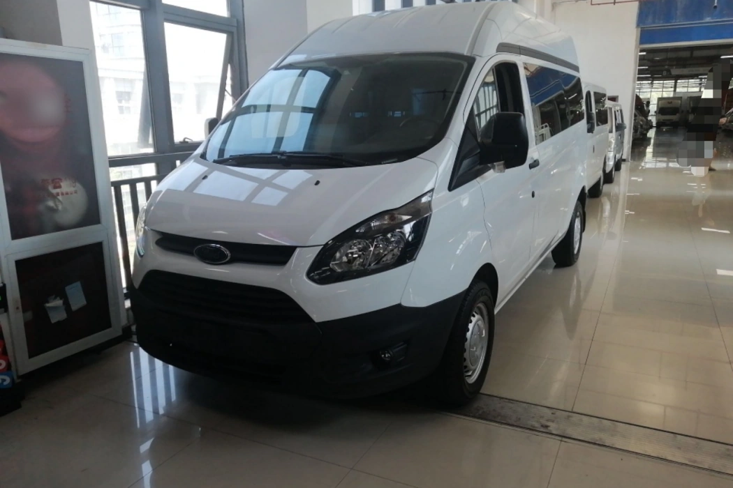 Ford Quanshun 2019 2.0T gasoline automatic multi-function commercial vehicle with 6 seats in the center axle and top of the country VI