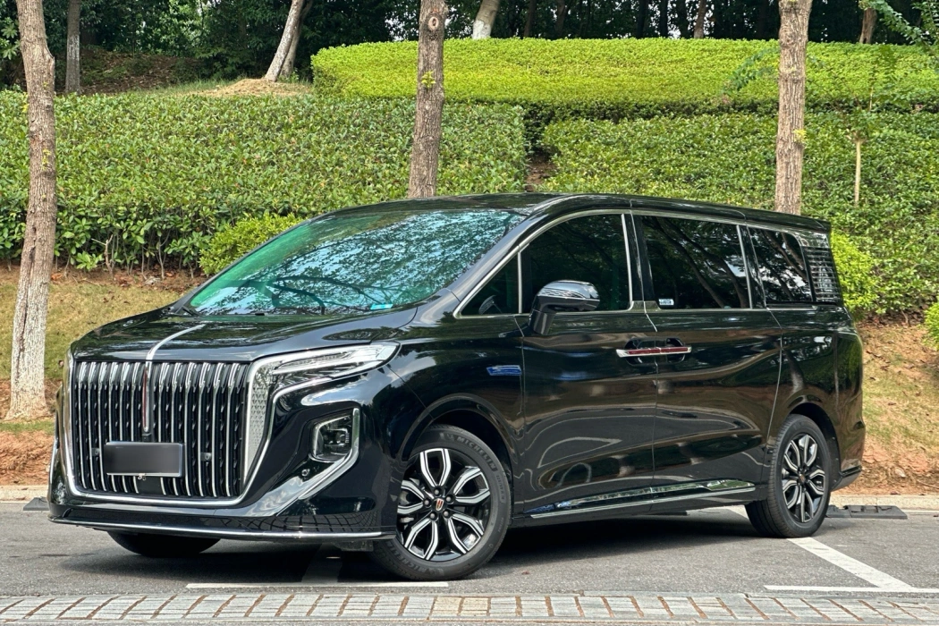 Hongqi HQ9 2023 Model 2.0T Zhilian Flag Enjoy Edition