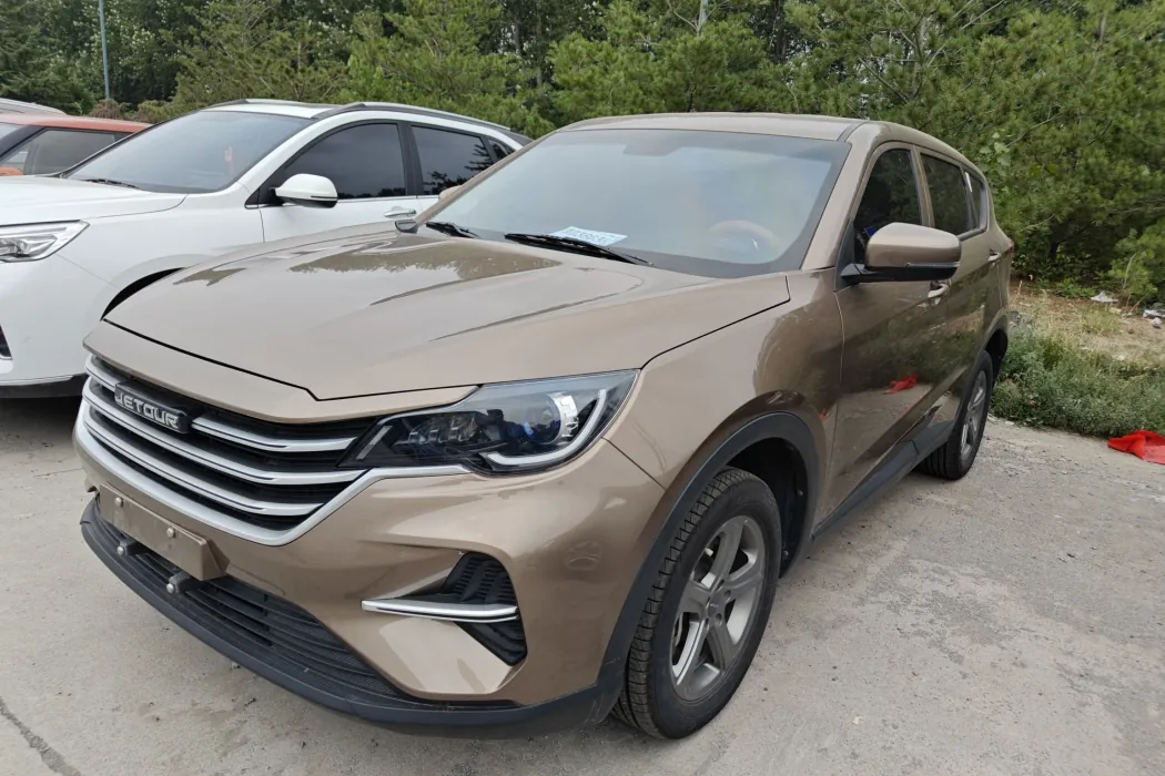 Jietu X70M 2020 facelift 1.5T manual partner type 5 seats