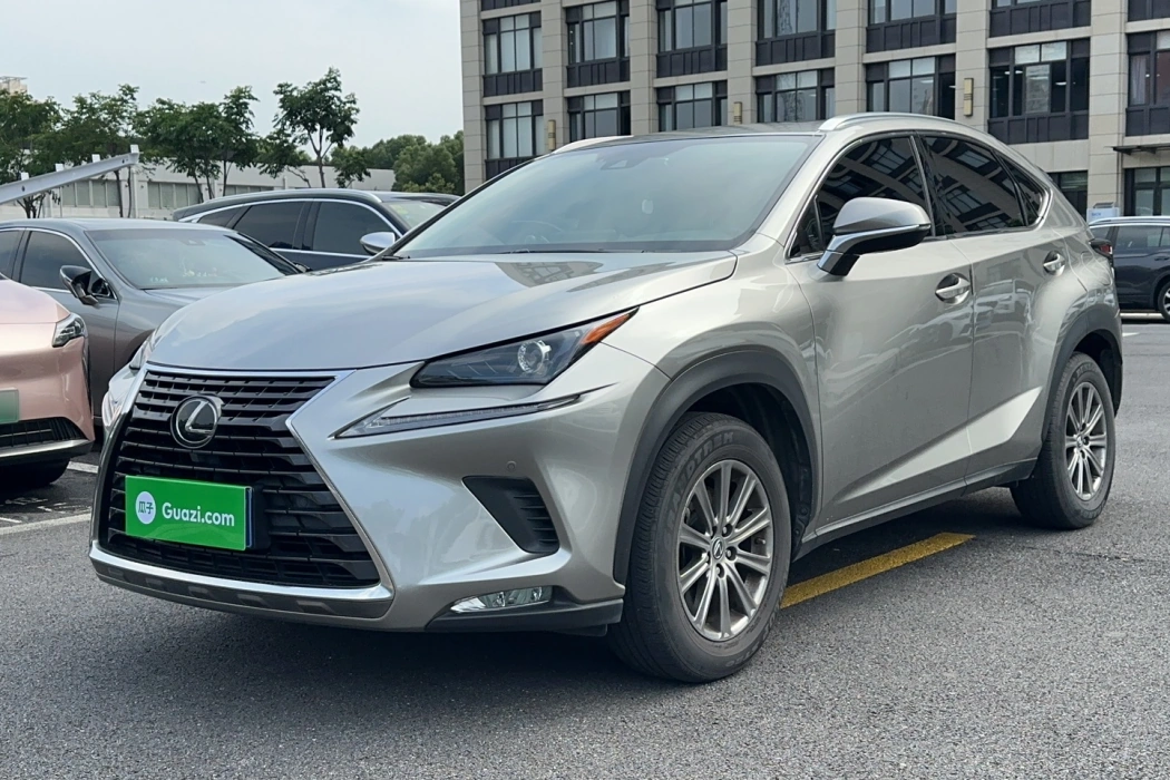 Lexus NX 2018 model 200 full drive Fengshang version Country VI