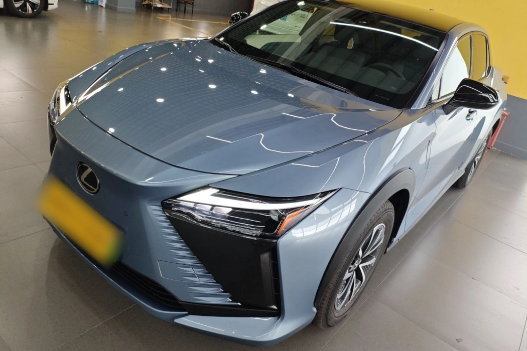 Lexus RZ 2023 450e four-wheel drive indulgent edition