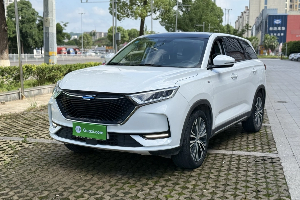 Changan Auchan X7 2020 1.5T automatic luxury type
