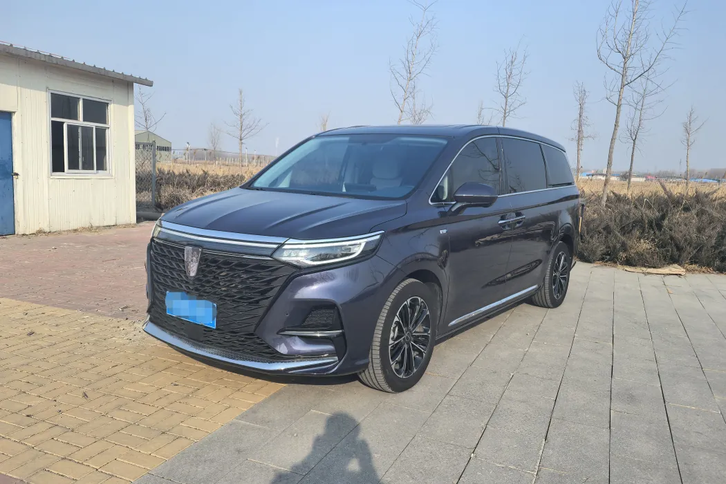 Roewe iMAX8 2022 400TGI Reunion Edition