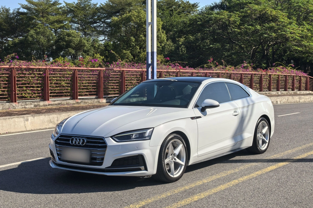 Audi A5 2019 Coupe 40 TFSI Style National V