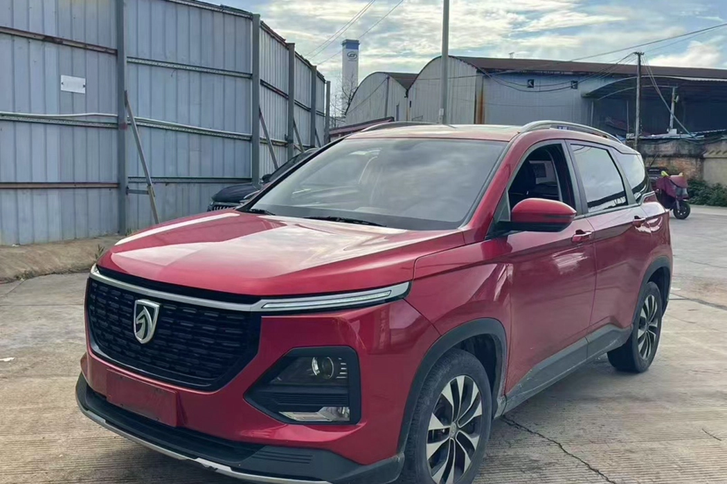 Baojun 530 2020 1.5T CVT Premium connected 5-seater