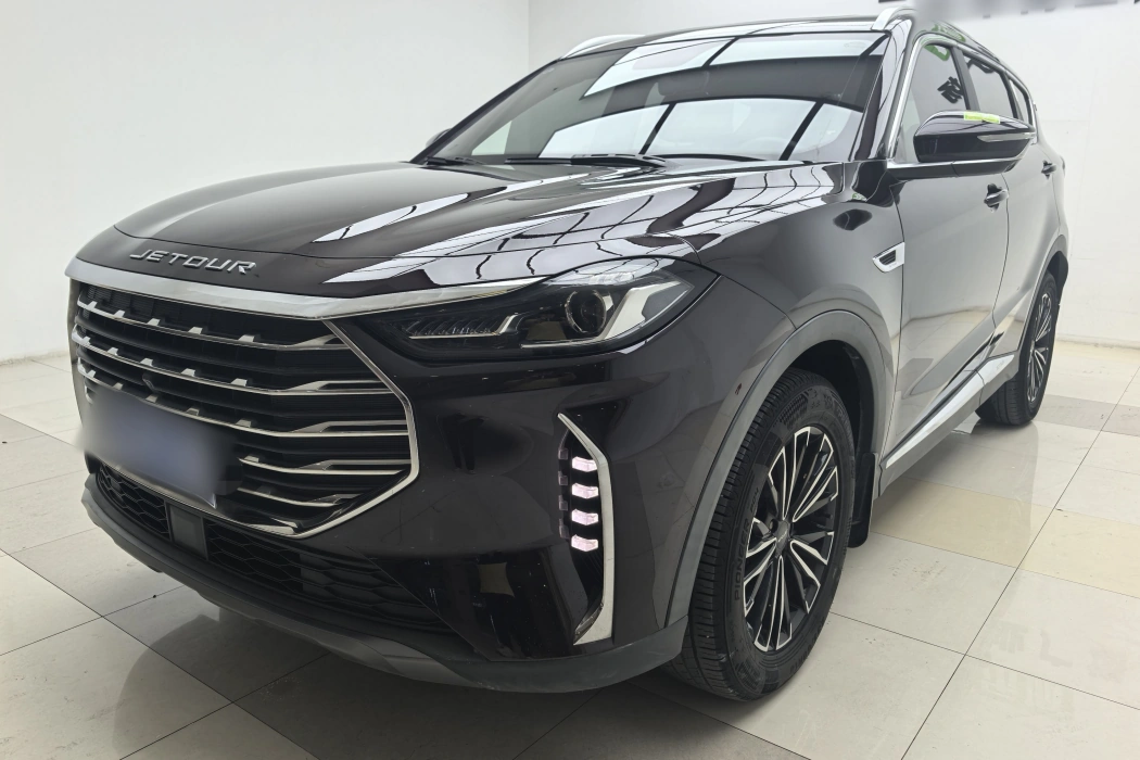Jietu X70 PLUS 2021 facelift 1.5 T DCT Mountain PRO 7 seats