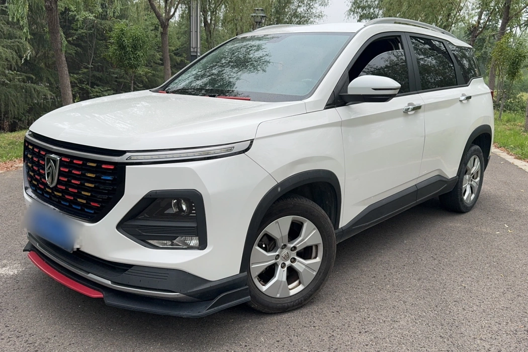 Baojun 530 2020 1.5T manual luxury 6-seater