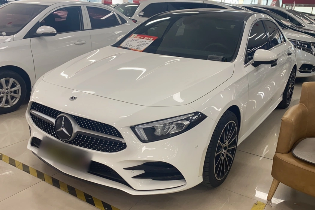 Mercedes-Benz A-class 2021 A 200 L sports sedan fashion type
