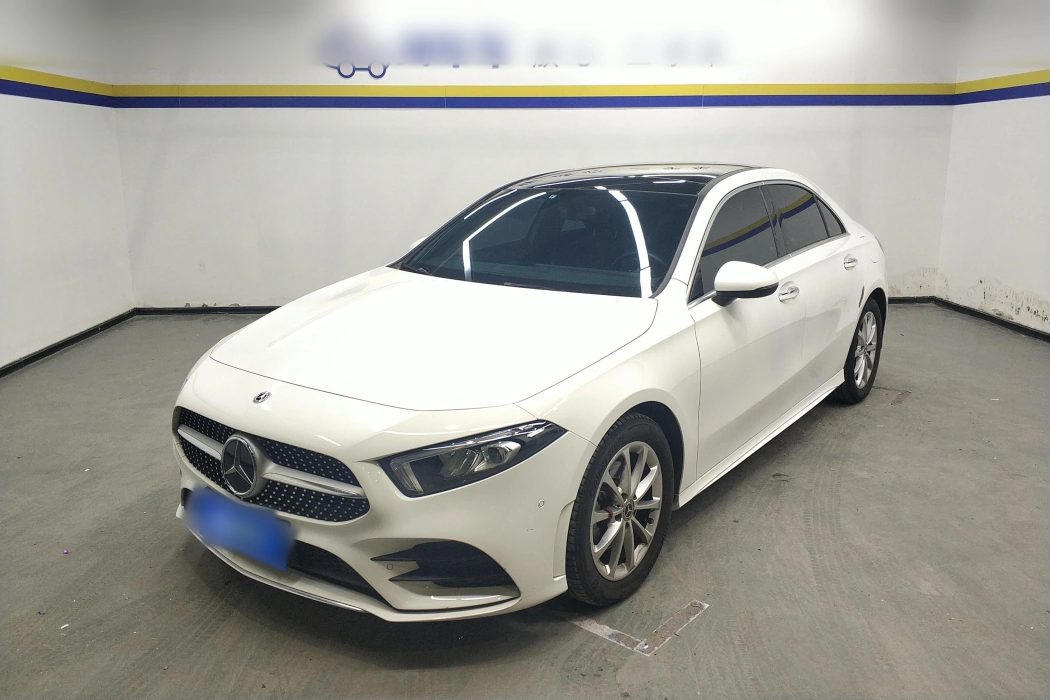Mercedes-Benz A-class 2022 A 200 L sports sedan dynamic type