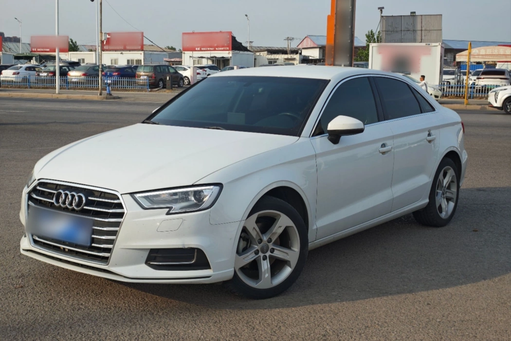 Audi A3 2020 Limousine 35 TFSI Aggressive National VI
