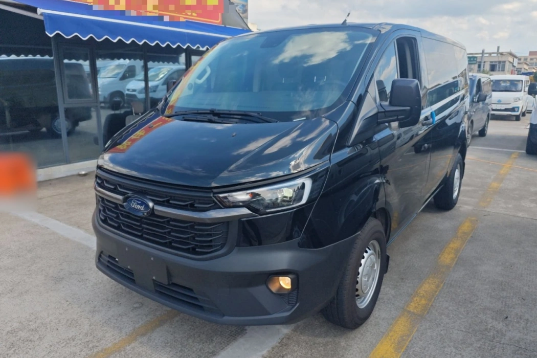 Ford Quanshun 2023 2.0T diesel automatic multi-function commercial vehicle short-axle low-top 5/6-seater