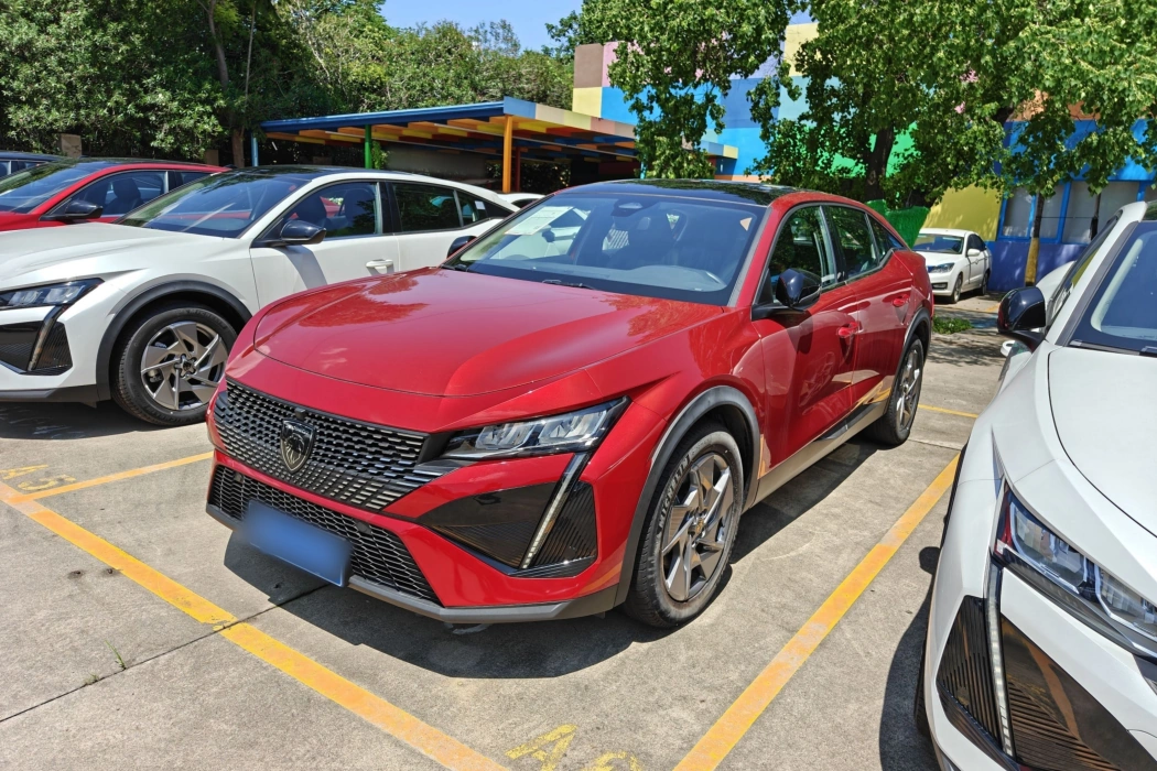 Peugeot 408X 2023 Gravity Version