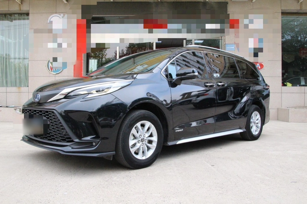 Toyota Grevia 2023 2.5L Hybrid Comfort Edition