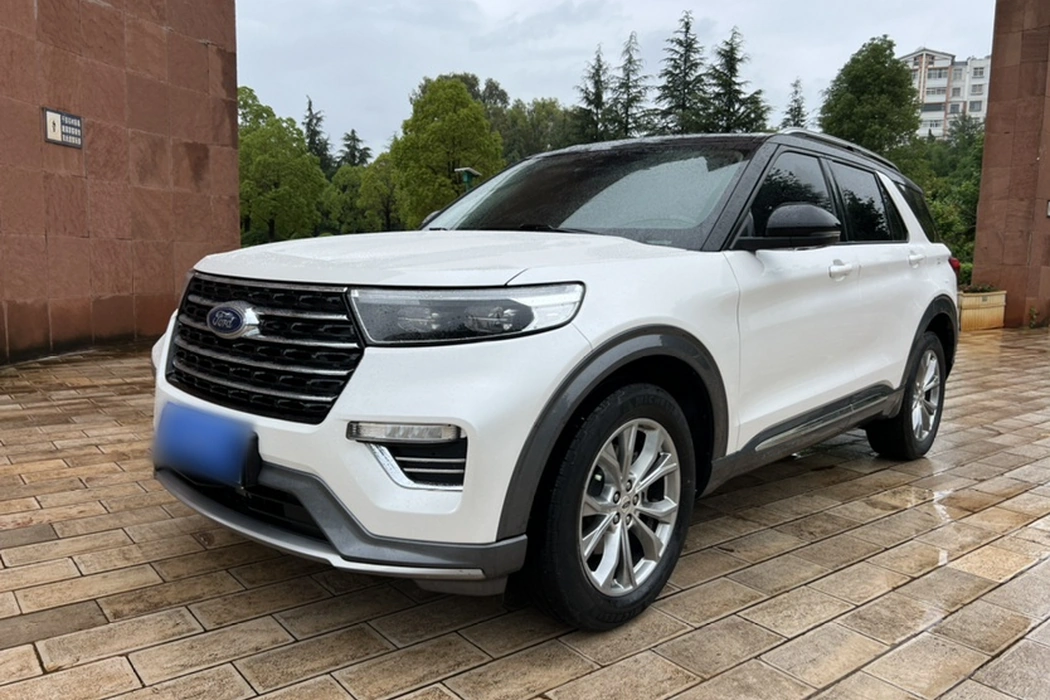 Ford Explorer 2020 EcoBoost 285 four-wheel drive fashion Edition 7-seater