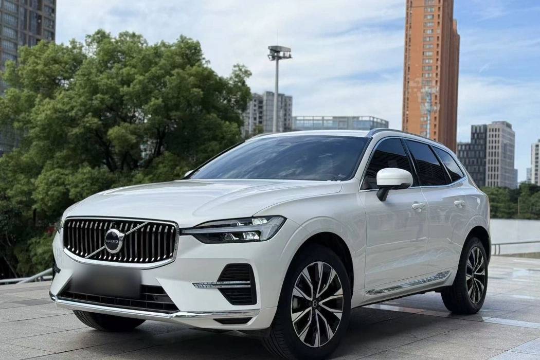 Volvo XC60 2023 B5 4WD Intelligent Luxury
