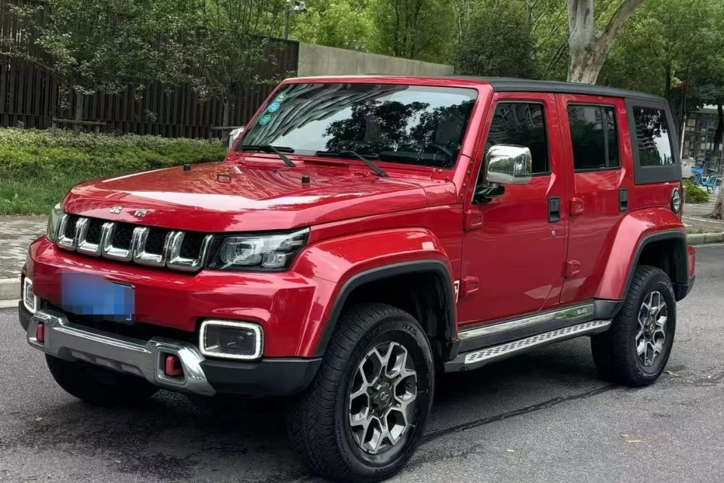 Beijing BJ40 2019 PLUS 2.3T automatic four-wheel drive ultimate edition Country VI