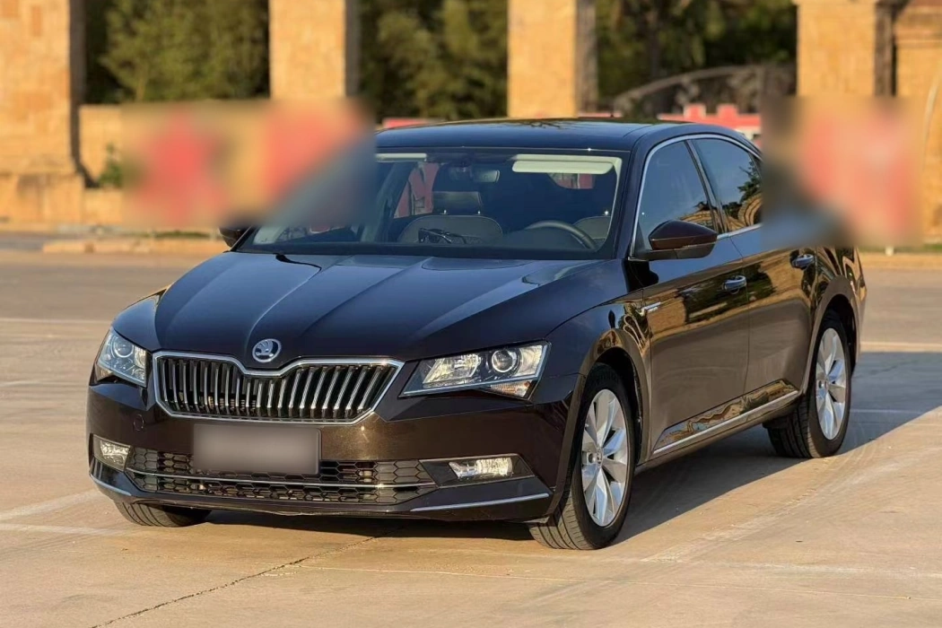 Skoda Supai 2018 model ZI330 DSG Comfort Edition Country V
