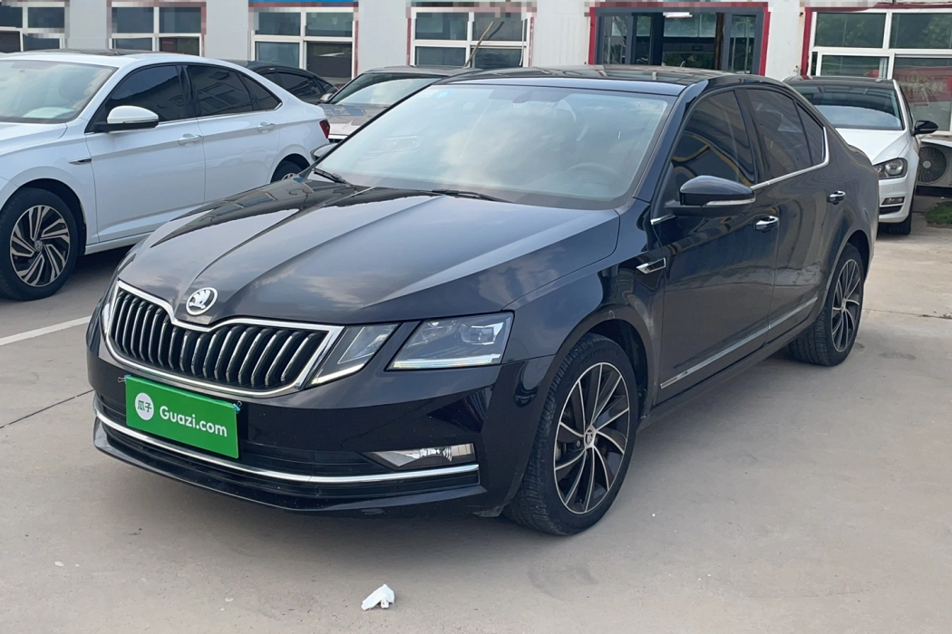 Skoda Octavia 2019 model ZI280 DSG Zhixing Deluxe Edition Country VI