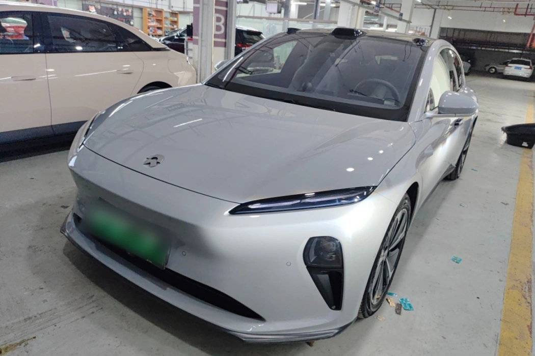 Nio ET5T 2024 model 75kWh Touring
