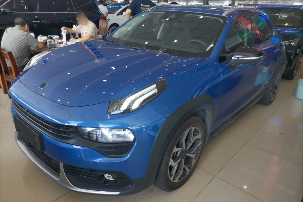 Lynk & Co. 02 2019 high-energy version 2.0T automatic two-wheel drive Jin Pro version Country VI