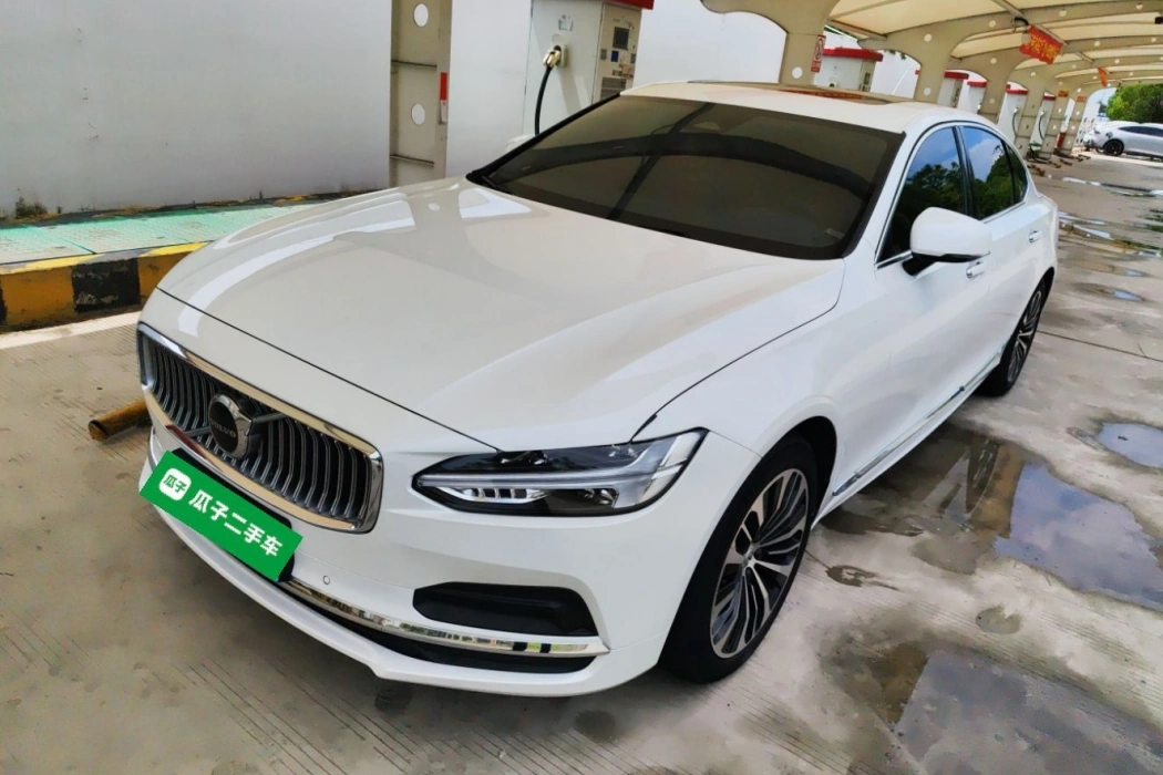 Volvo S90 2023 B5 Intelligent Luxury Edition