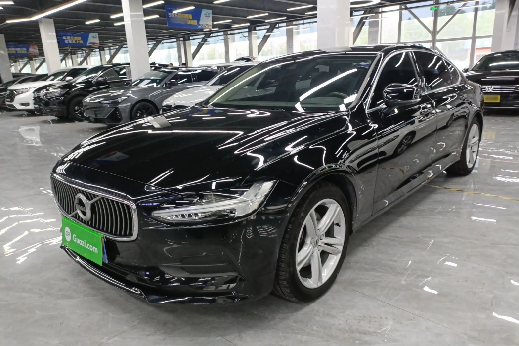 Volvo S90 2018 T4 Intelligent Vision Edition