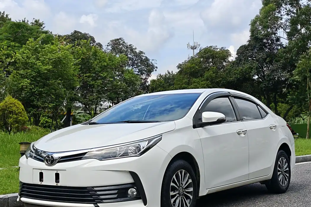 Toyota Corolla 2017 facelift 1.2T S-CVT GL