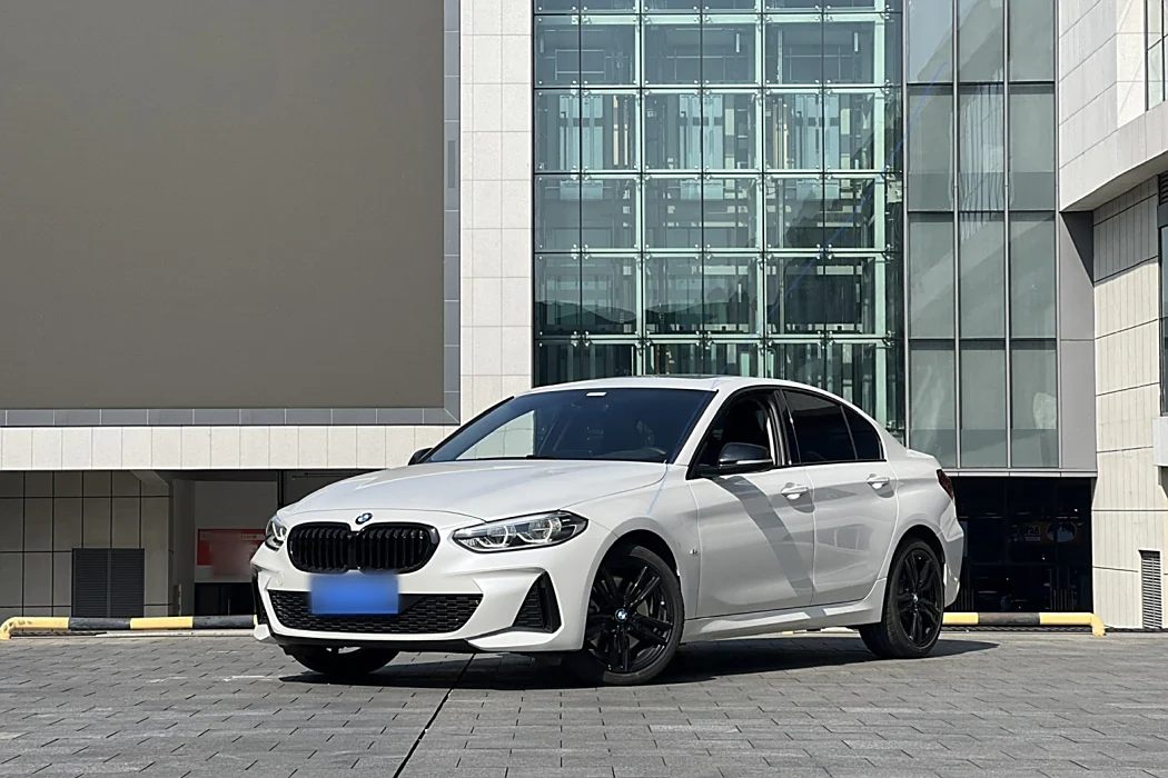 BMW 1 Series 2023 125i M Sport Obsidian Night Edition