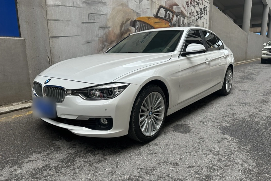 BMW 3 Series 2018 320Li Stylish