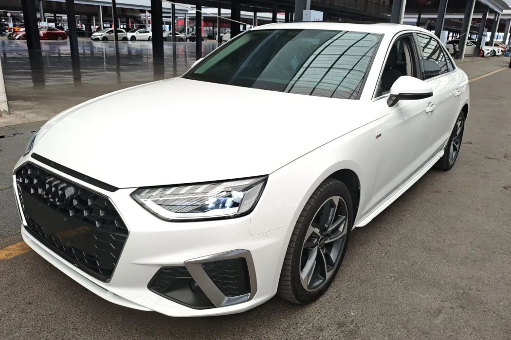 Audi A4L 2022 40 TFSI Stylish Dynamic