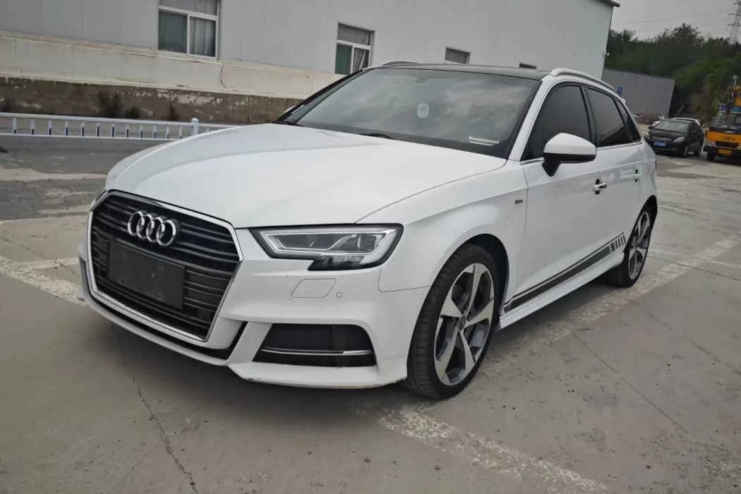 Audi A3 2019 Sportback 35 TFSI Sport National V