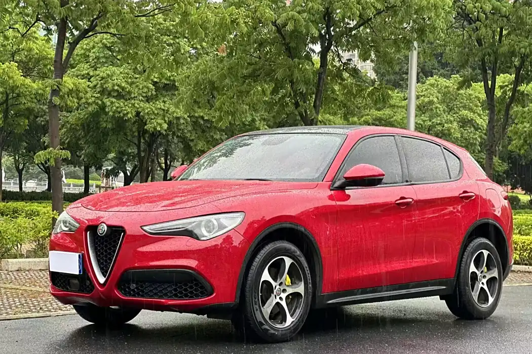 Alfa Romeo Stelvio Stanway 2017 2.0T 200HP Elite Edition