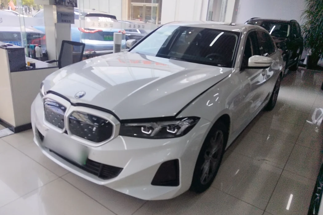 BMW i3 2024 eDrive 35 L