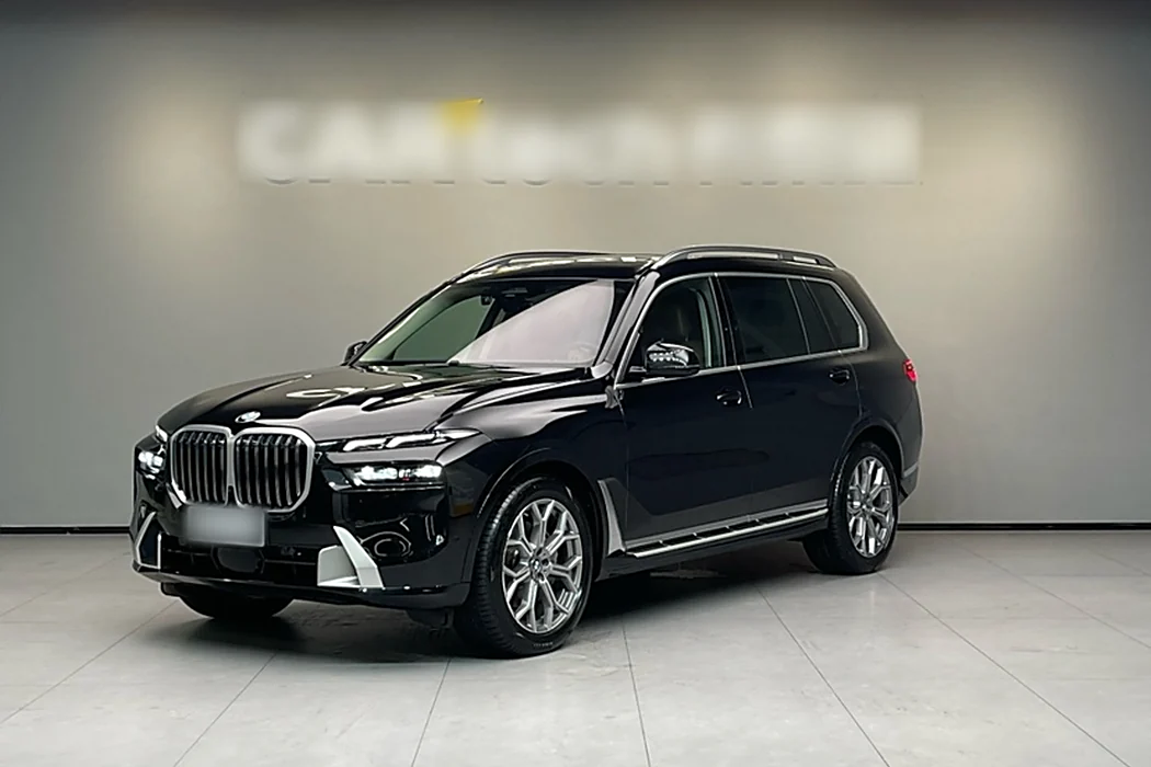 BMW X7 2023 xDrive40i Leading Luxury Package