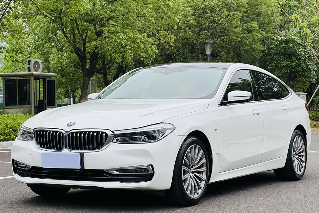 BMW 6 Series GT 2019 630i Luxury Design Package