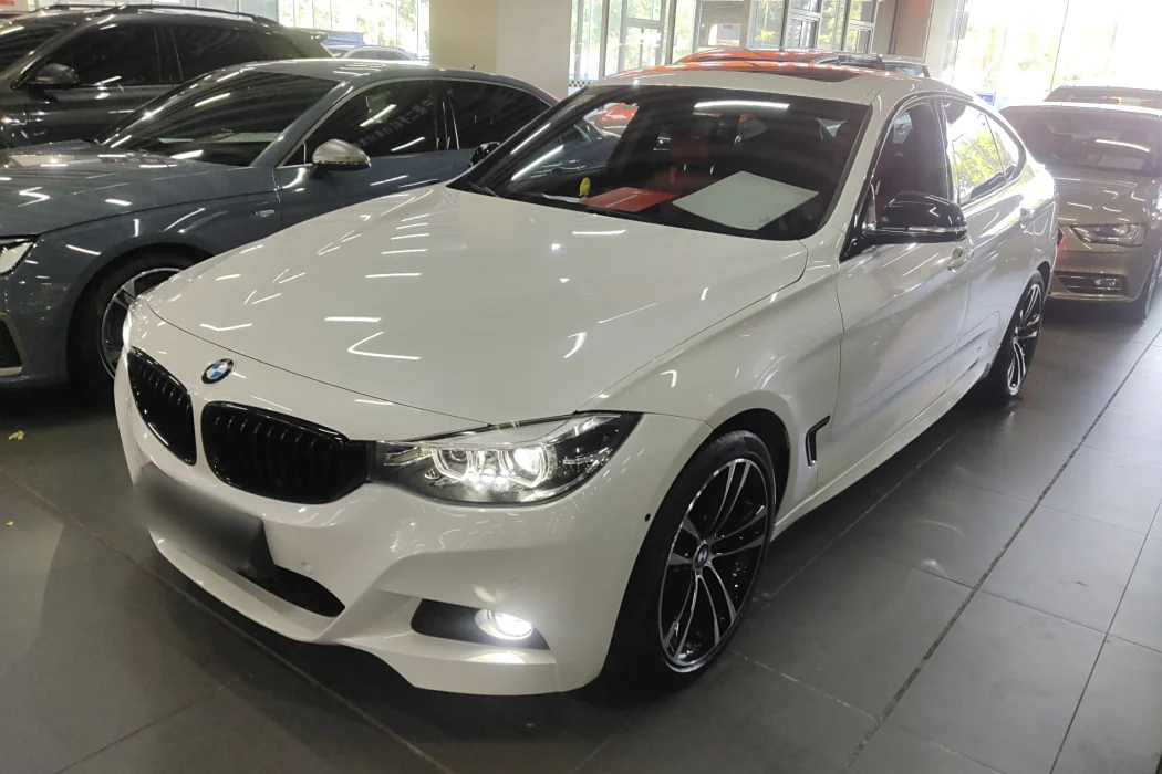 BMW 3 Series GT 2020 330i M Sport Obsidian Night Edition